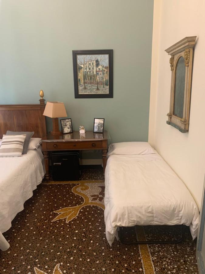 Bed&Breakfast Edel Genoa Bagian luar foto