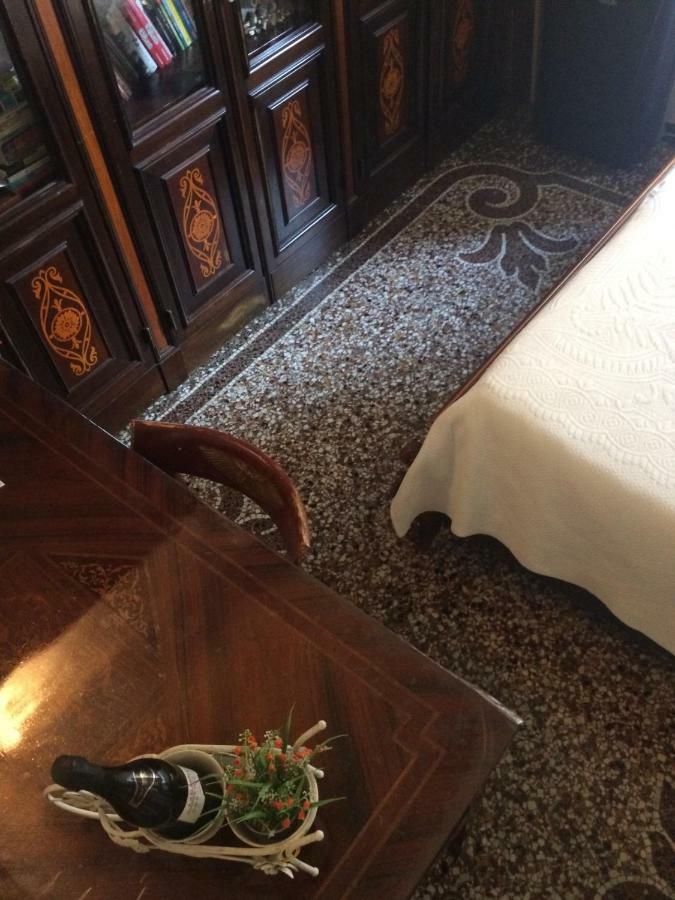Bed&Breakfast Edel Genoa Bagian luar foto
